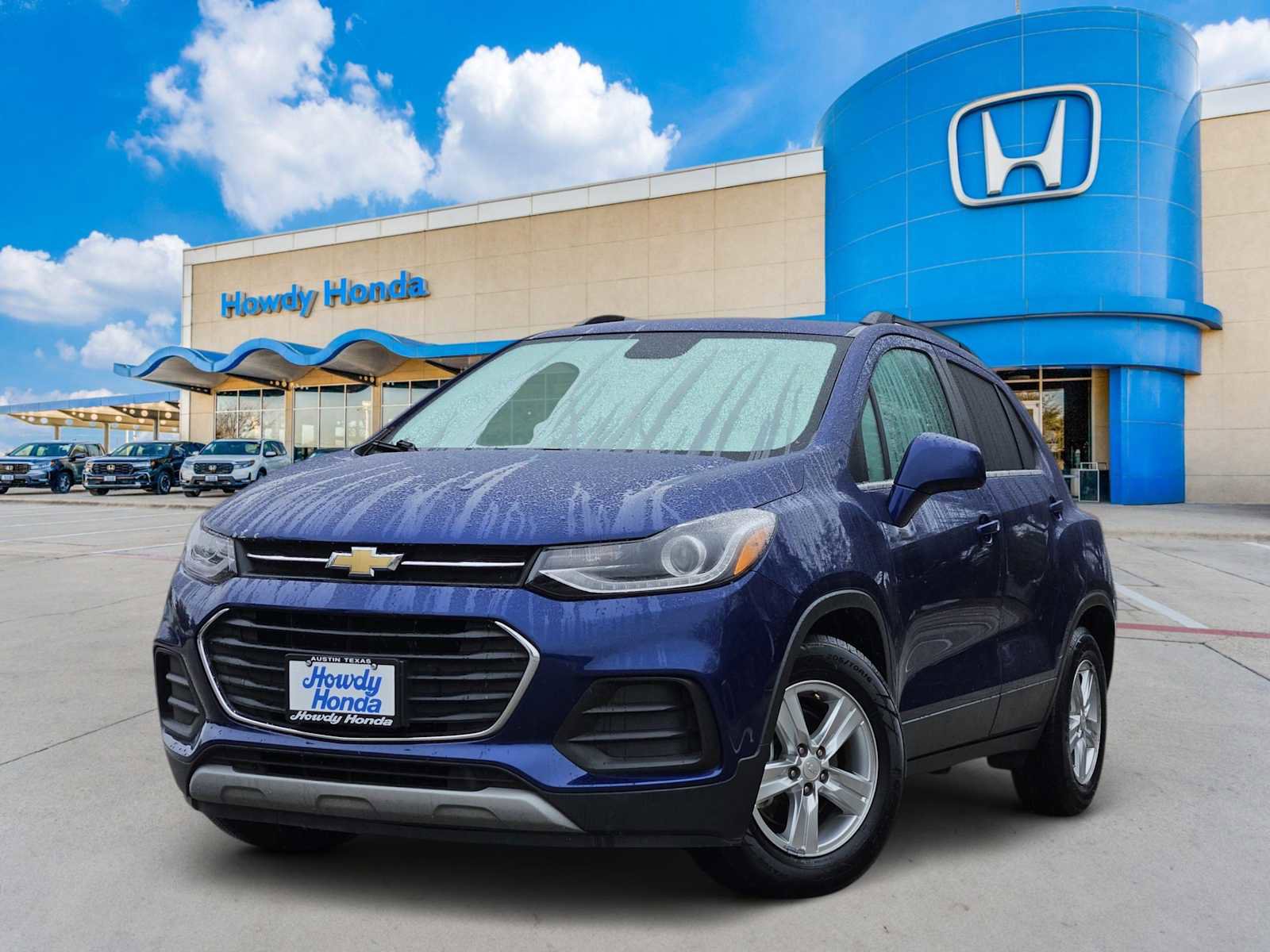Used 2017 Chevrolet Trax LT w/ Driver Confidence Package image 1