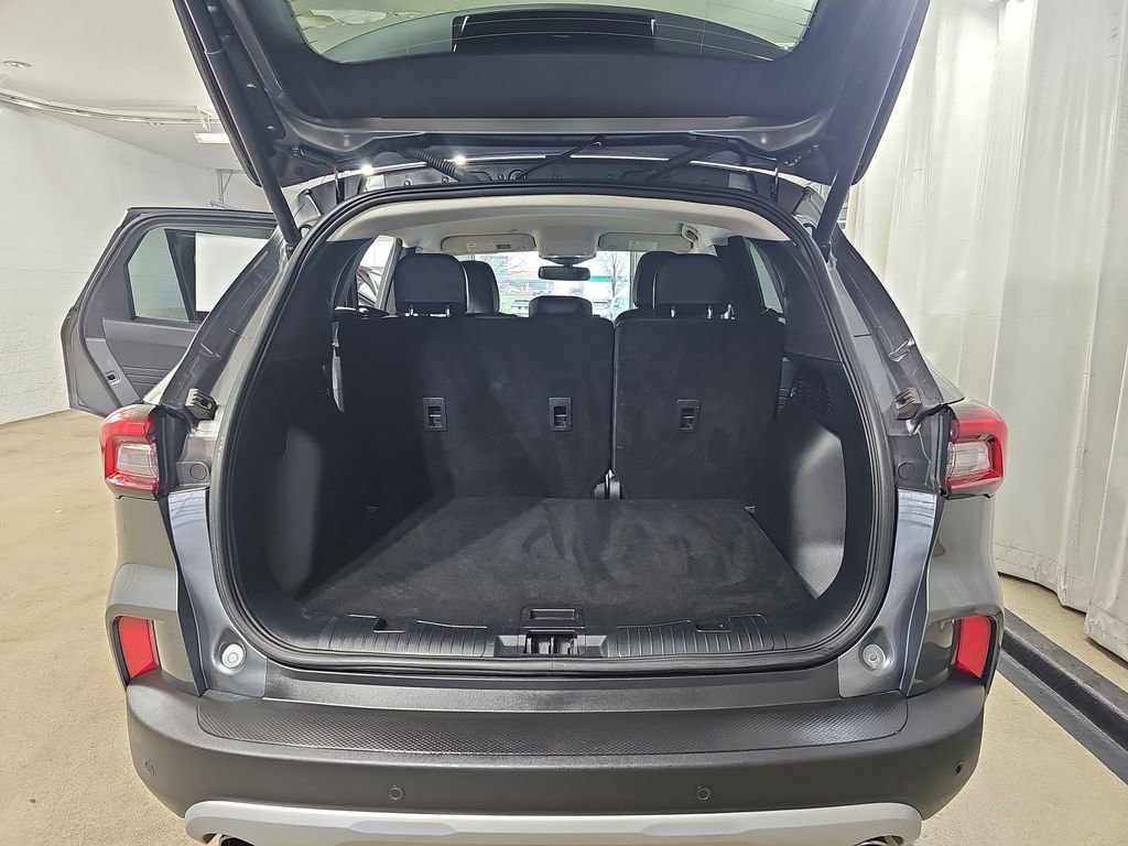 Used 2025 Ford Escape Platinum AWD/4WD image 15