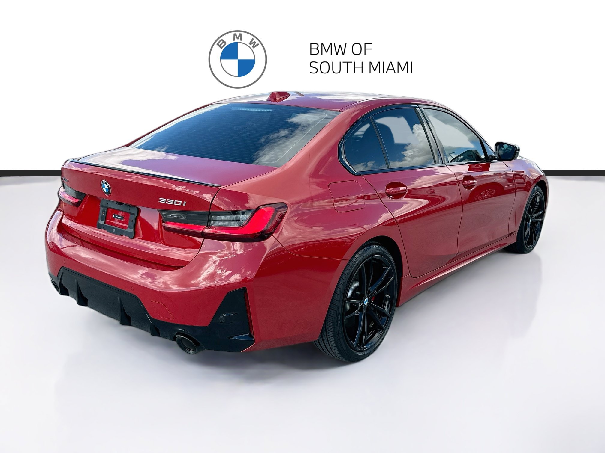 Used 2024 BMW 330i xDrive Sedan w/ M Sport Package AWD/4WD image 7
