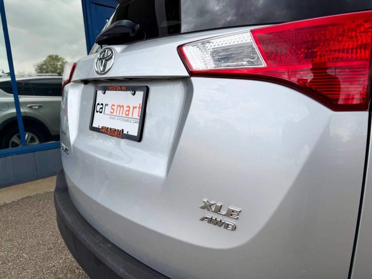 Used 2014 Toyota RAV4 XLE AWD/4WD image 19