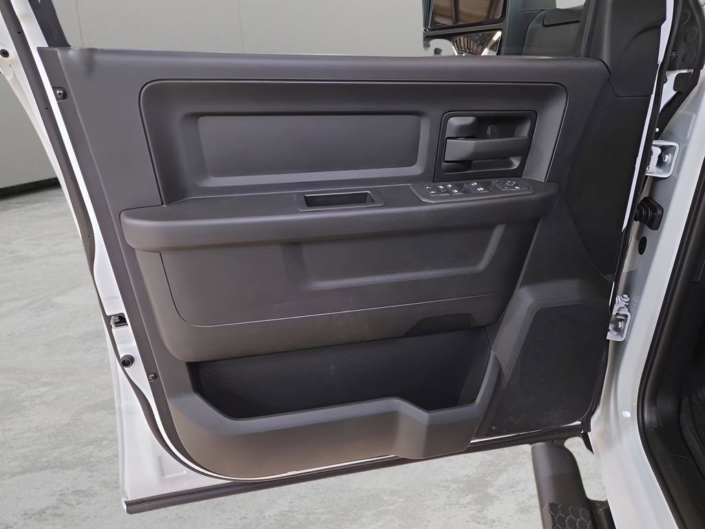 New 2026 RAM 3500 Tradesman image 10