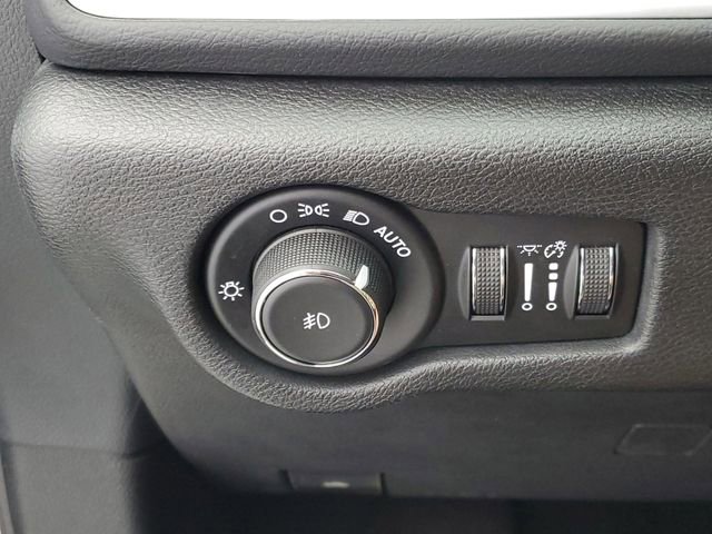 Used 2018 Chrysler Pacifica Touring Plus w/ S Appearance Package image 30