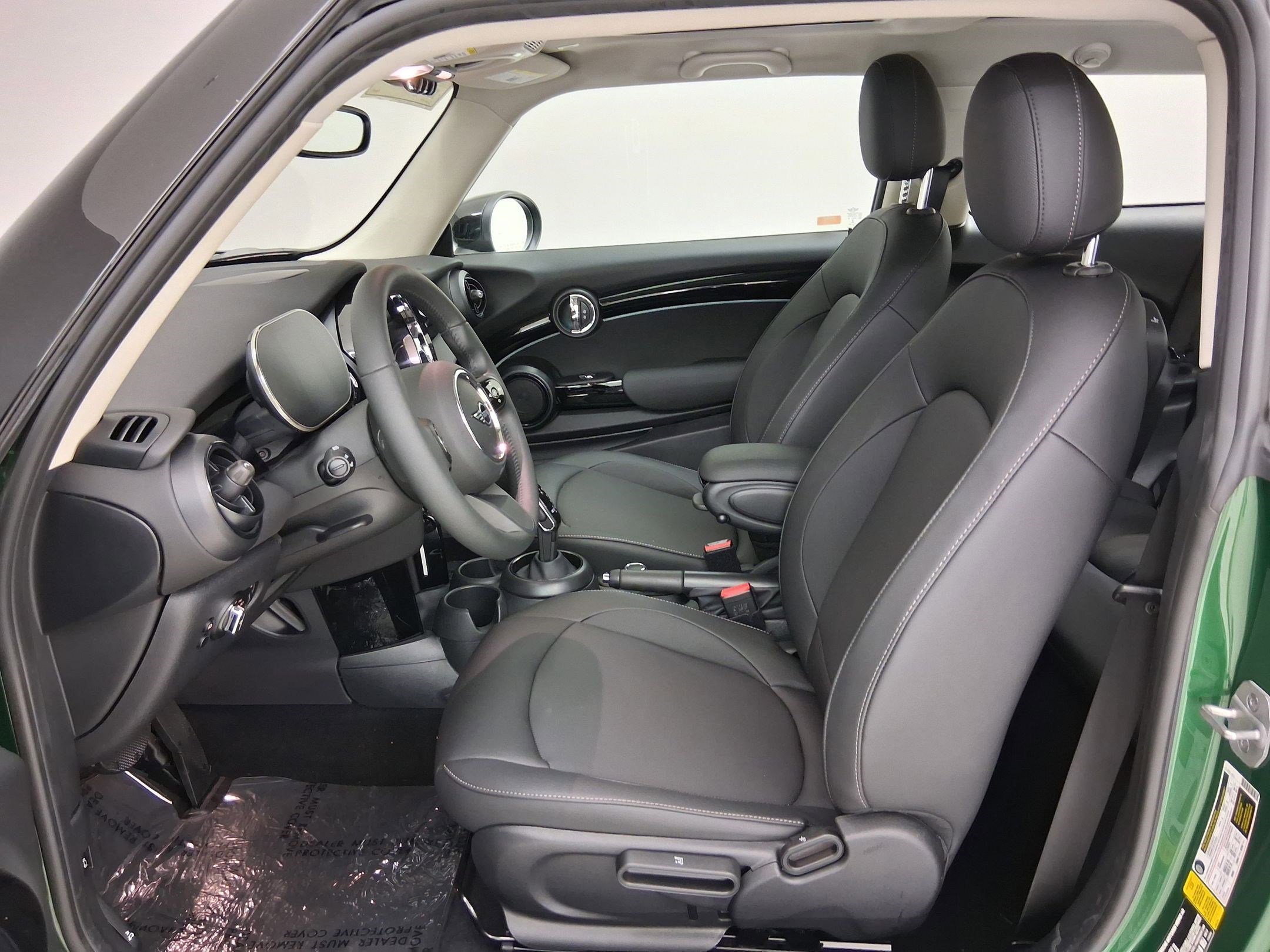 Certified 2023 MINI Cooper 2-Door Hardtop image 3
