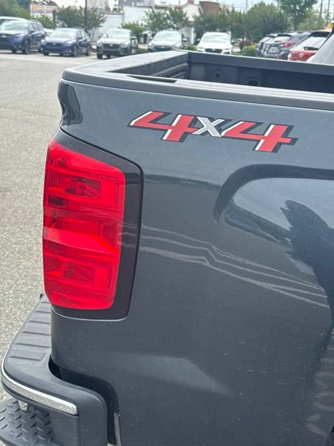 Used 2019 Chevrolet Silverado 1500 LT AWD/4WD image 12