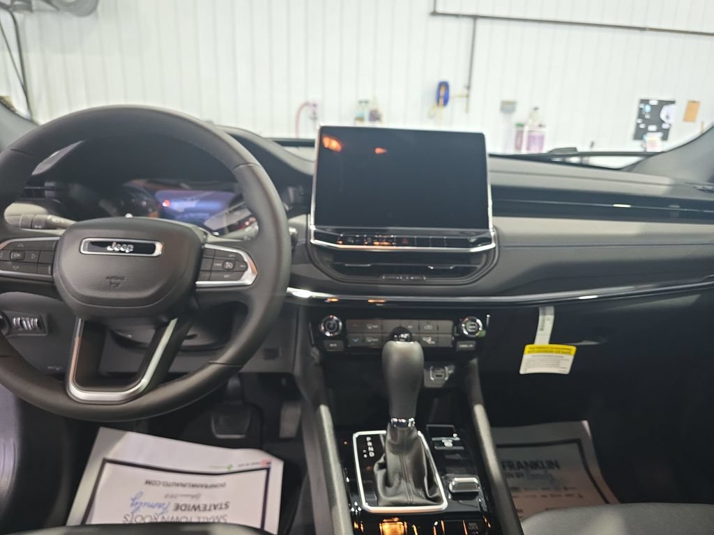 New 2026 Jeep Compass Latitude AWD/4WD image 12