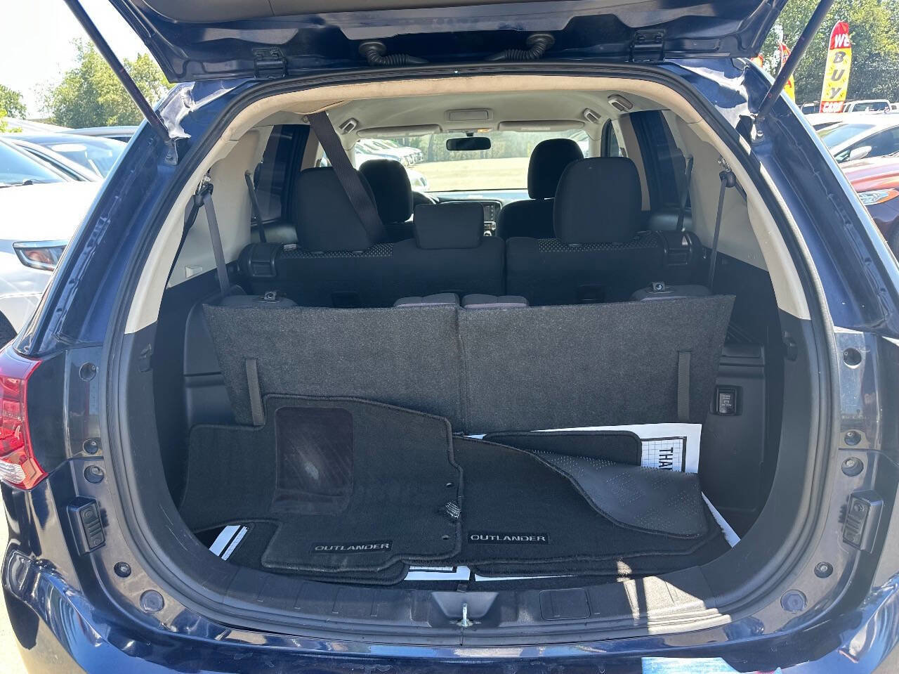 Used 2017 Mitsubishi Outlander SE AWD/4WD image 19