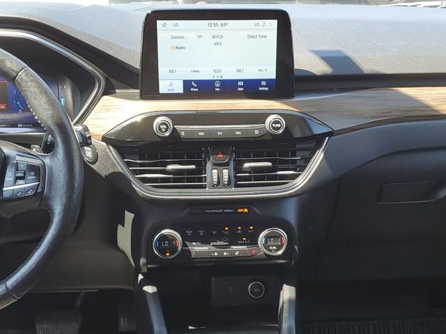 Used 2020 Ford Escape Titanium AWD/4WD image 30