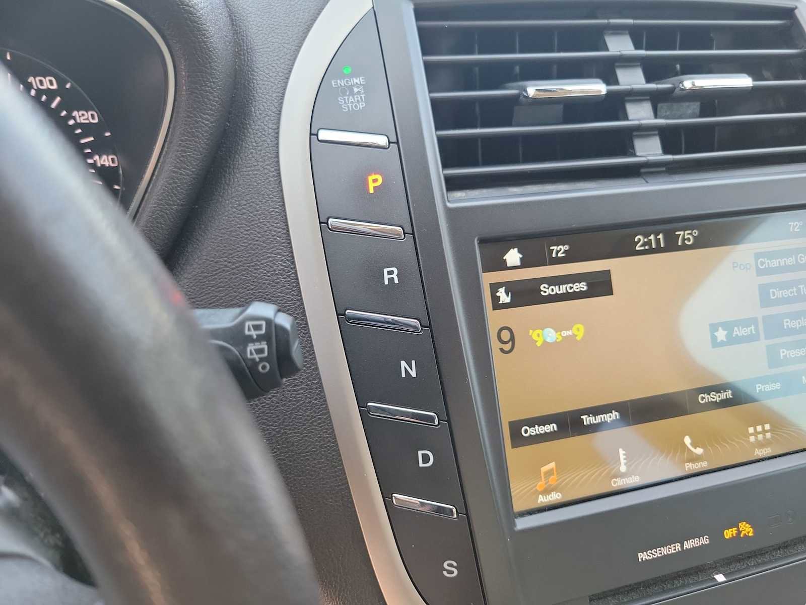 Used 2017 Lincoln MKC Premiere image 17