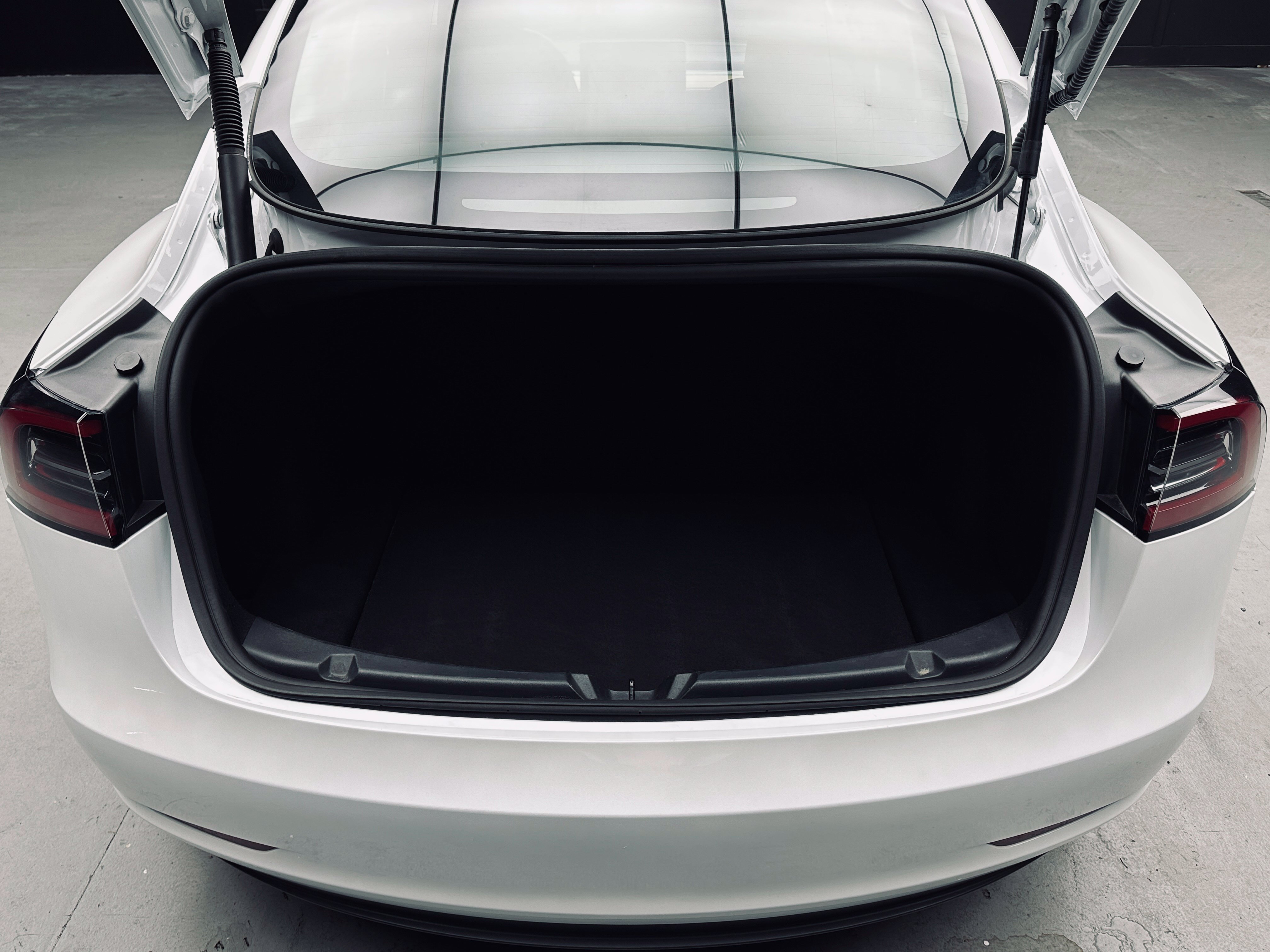 Used 2023 Tesla Model 3 Standard Range RWD image 38