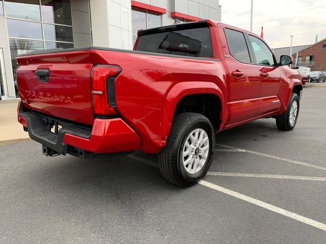 Used 2025 Toyota Tacoma SR5 image 3
