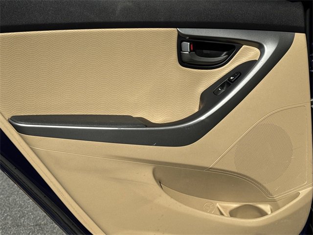 Used 2013 Hyundai Elantra Limited image 22
