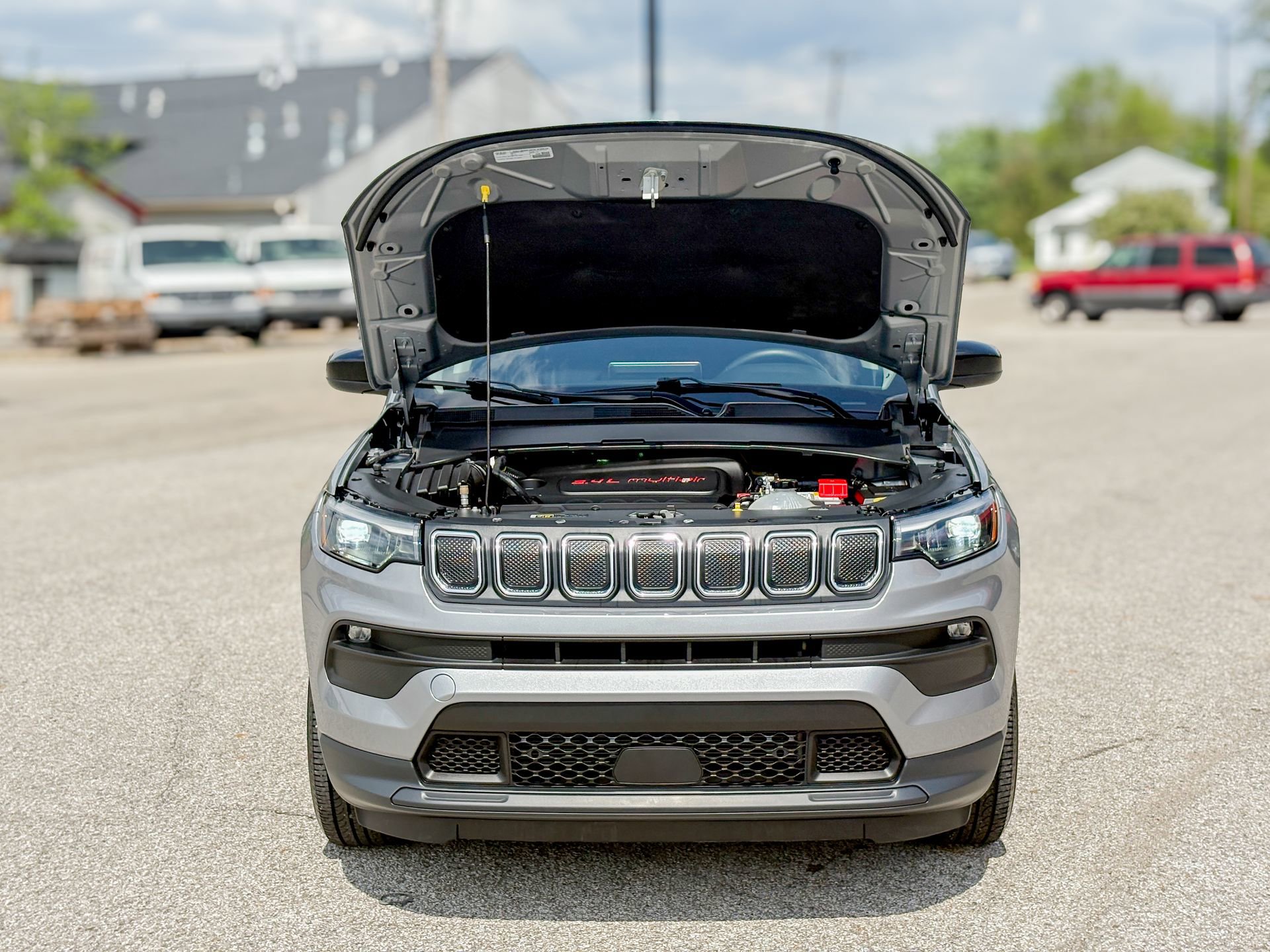 Used 2022 Jeep Compass Latitude w/ Sun and Sound Group AWD/4WD image 32
