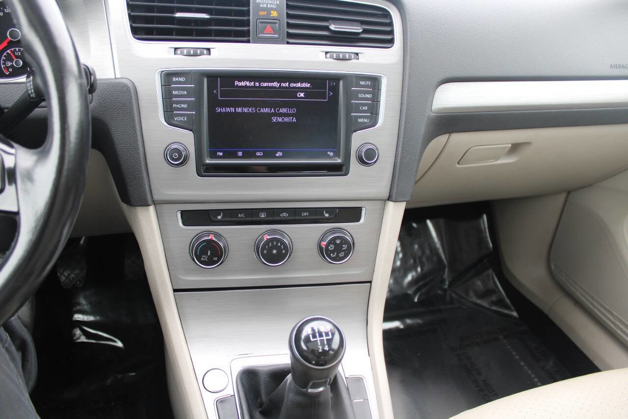 Used 2017 Volkswagen Golf Wolfsburg Edition image 13
