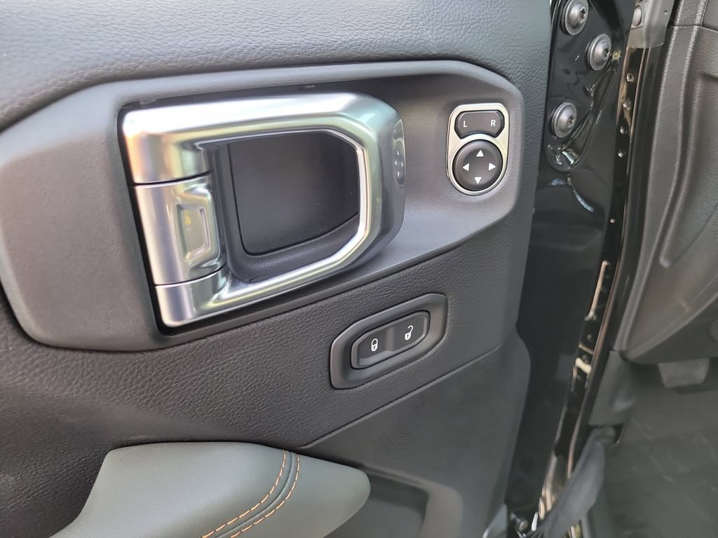 New 2026 Jeep Gladiator Mojave AWD/4WD image 18