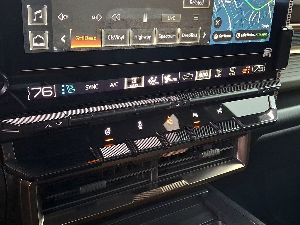 Used 2024 GMC Hummer EV 3X w/ LPO, Illumination Package image 16