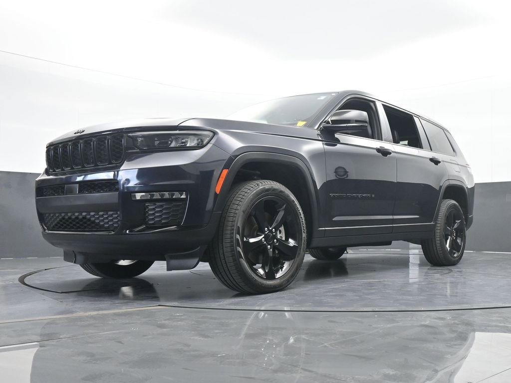 Used 2024 Jeep Grand Cherokee L Limited w/ Black Appearance Package image 57