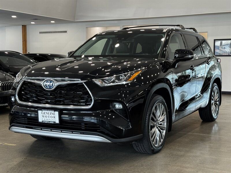 Used 2021 Toyota Highlander Platinum