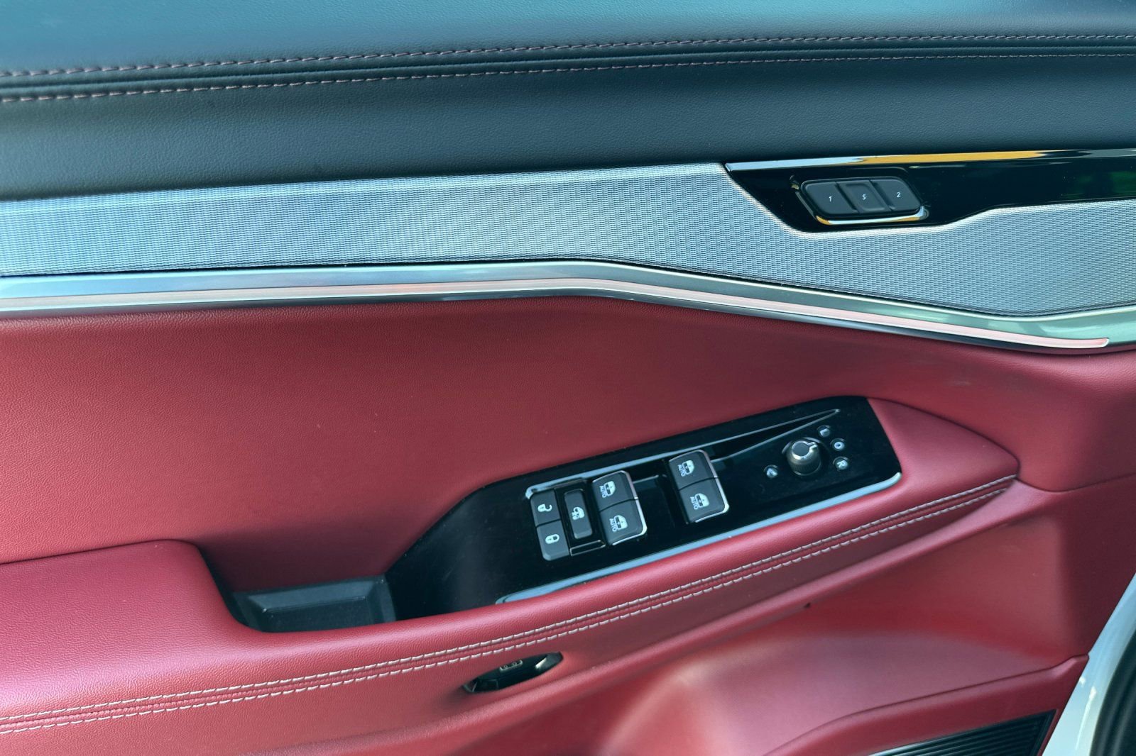 Used 2024 Jeep Wagoneer Launch Edition image 12