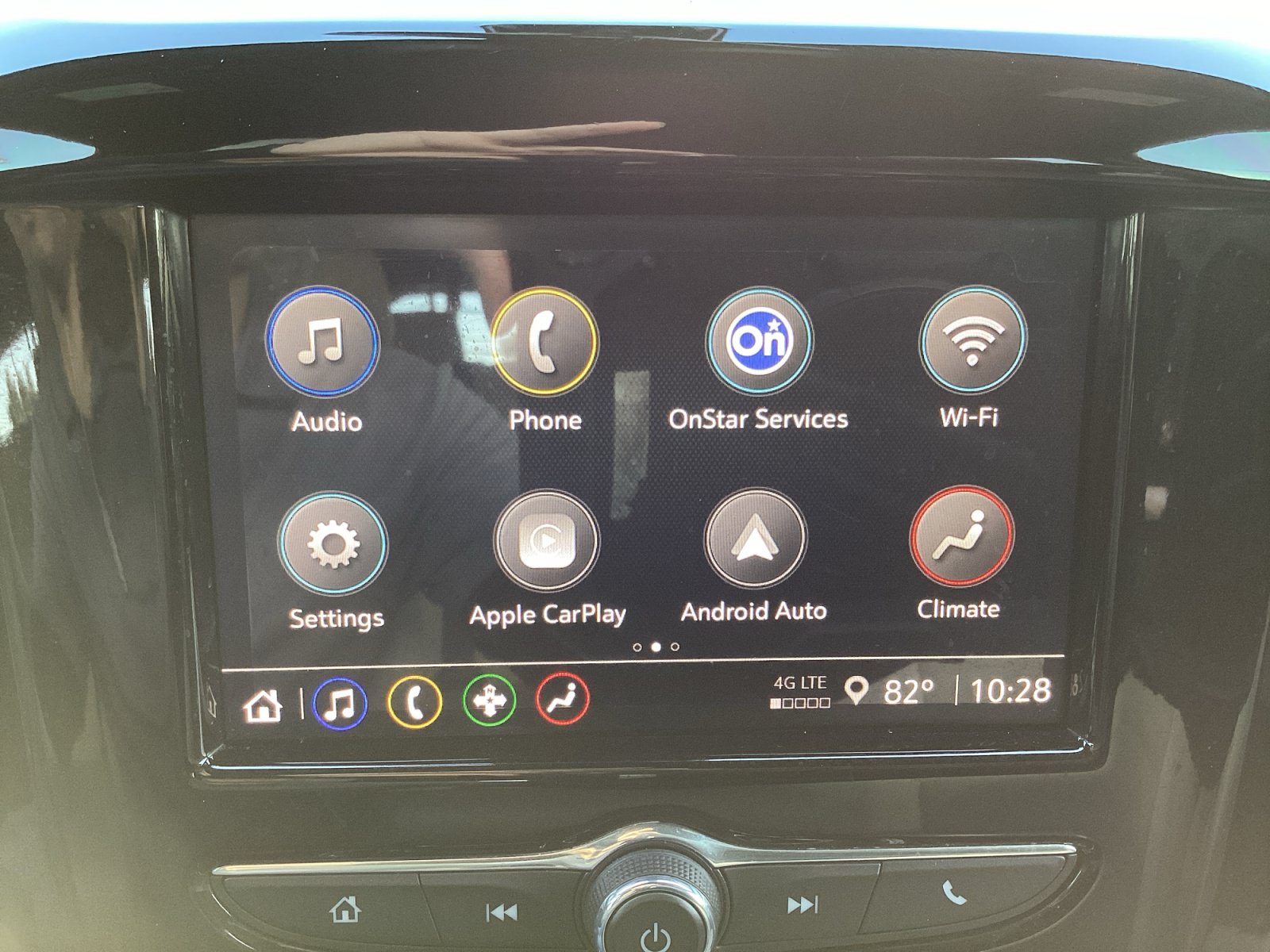 Used 2023 Chevrolet Traverse LS FWD image 5