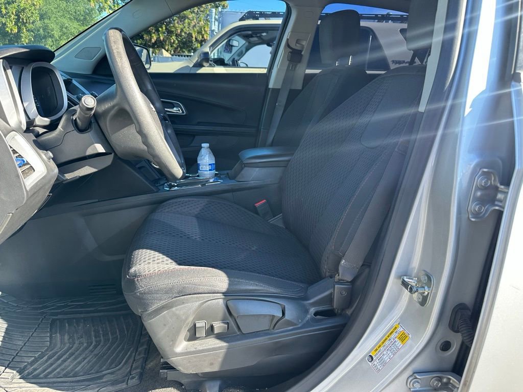 Used 2015 Chevrolet Equinox LS image 9