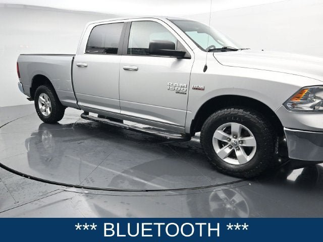 Used 2019 RAM 1500 Classic SLT AWD/4WD image 2