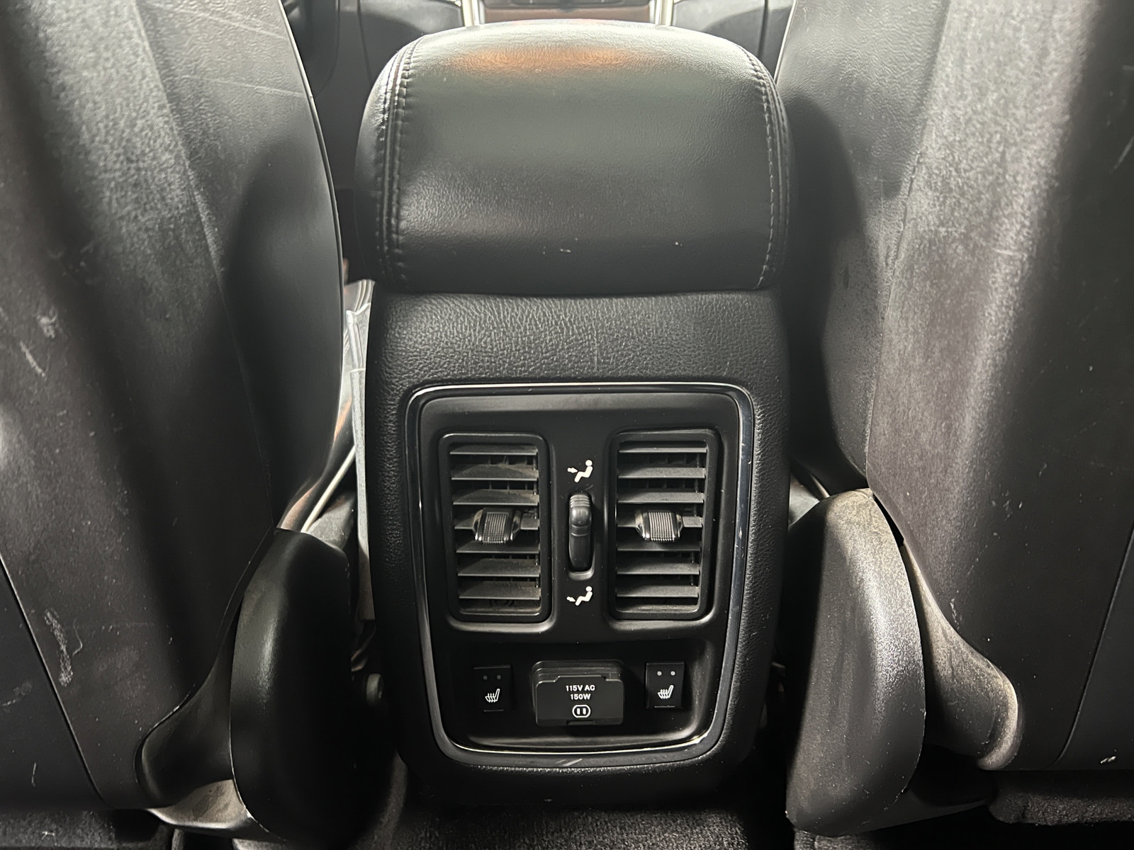 Used 2011 Jeep Grand Cherokee Overland AWD/4WD image 33