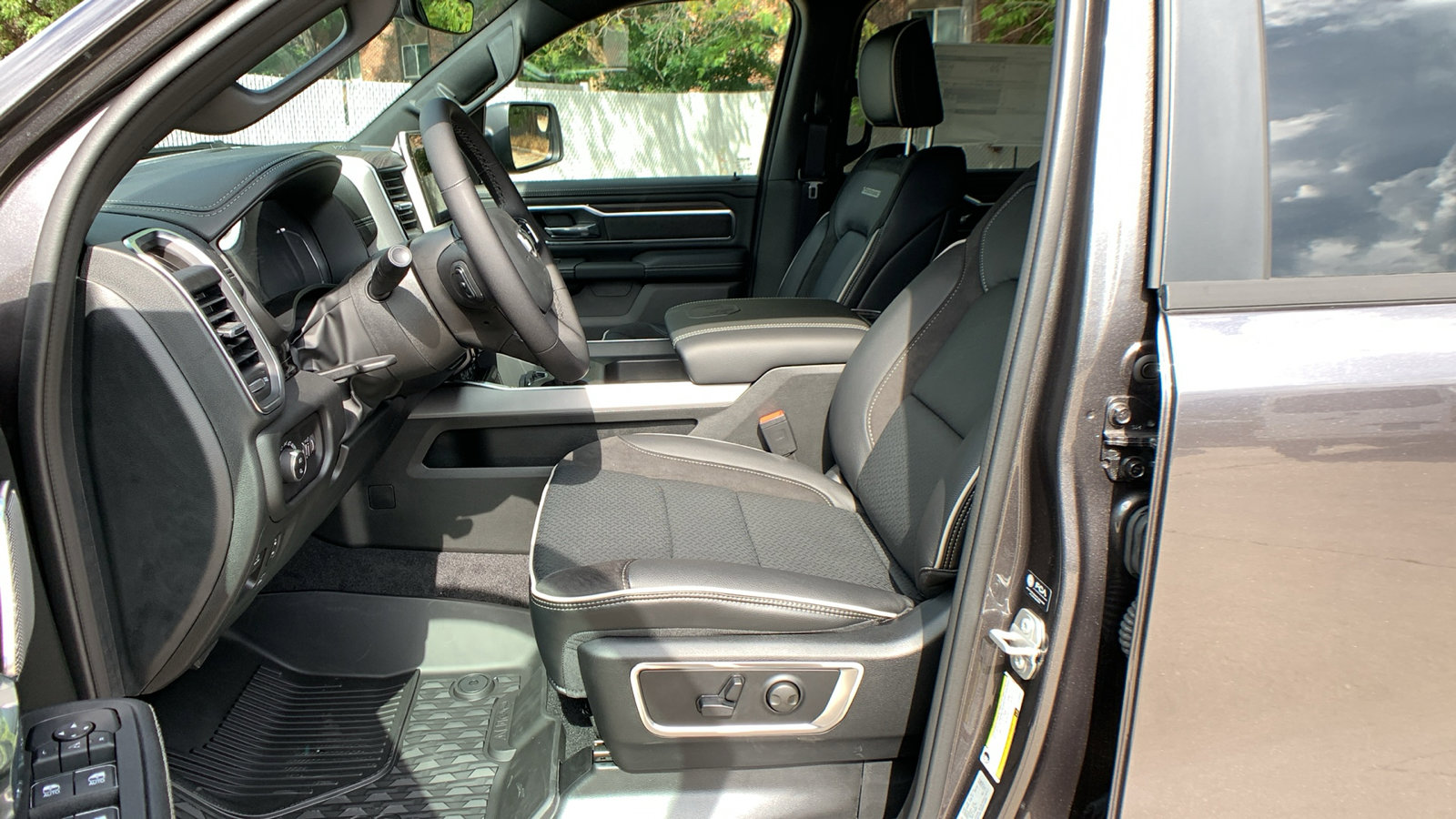 New 2026 RAM 1500 Laramie image 14