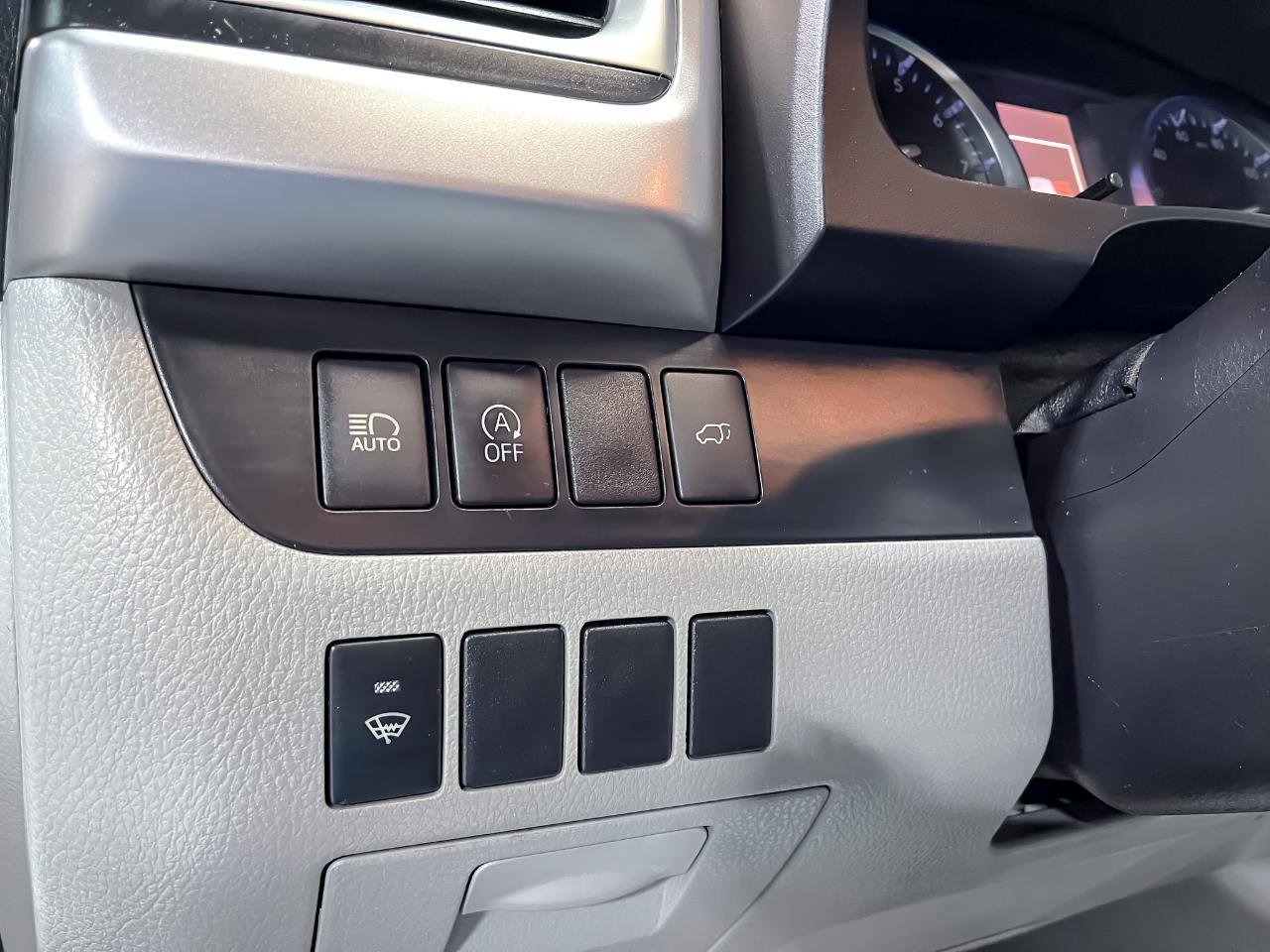 Used 2019 Toyota Highlander XLE image 23