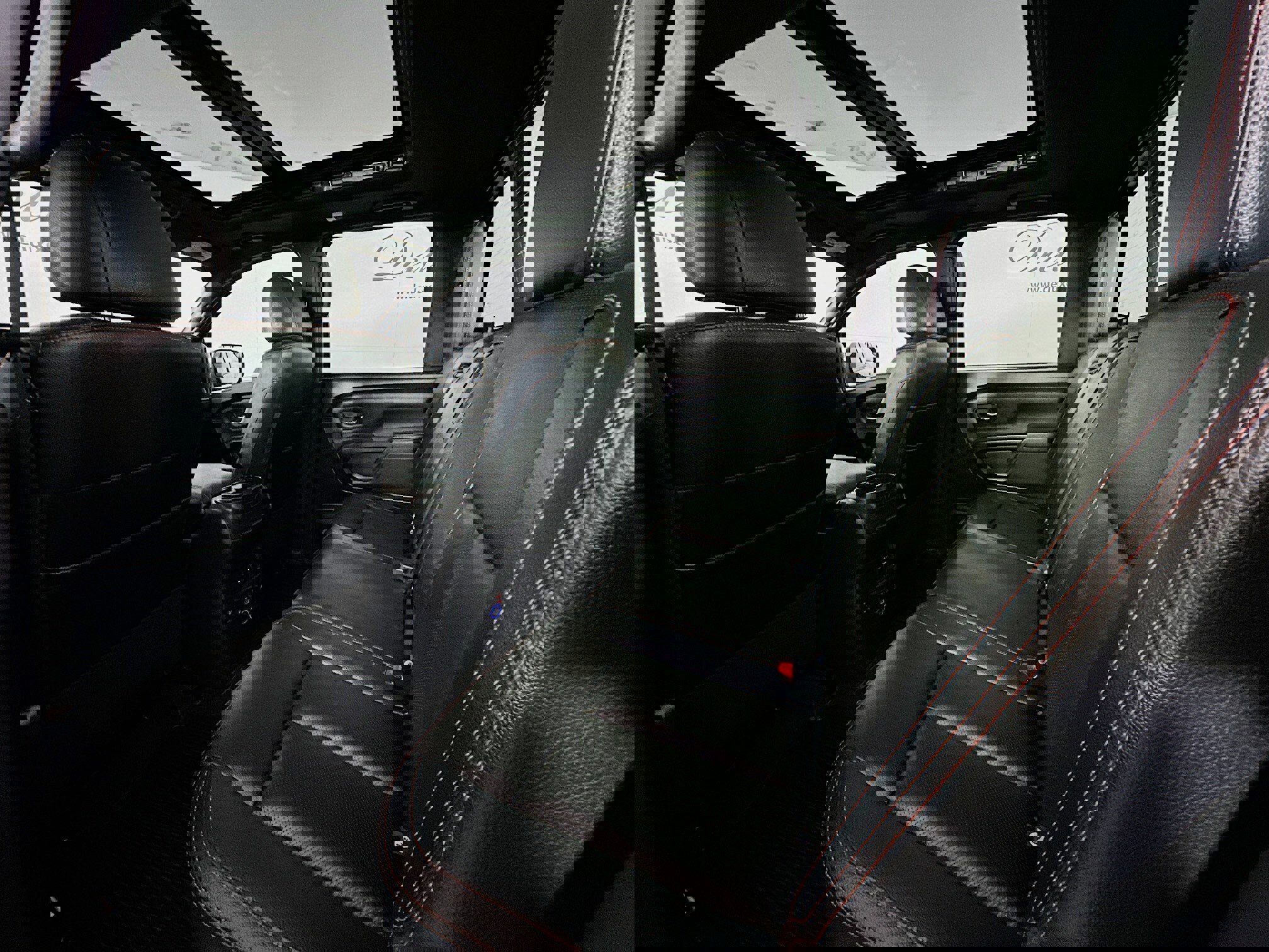 Used 2024 Nissan Titan PRO-4X w/ Pro-4x Convenience Package image 21