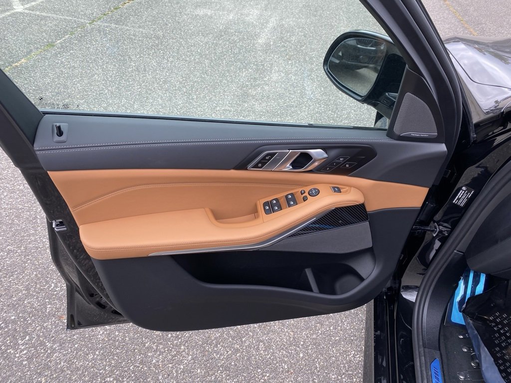 New 2026 BMW X5 M60i image 14