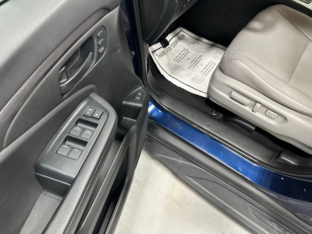 Used 2023 Honda Passport EX-L image 38