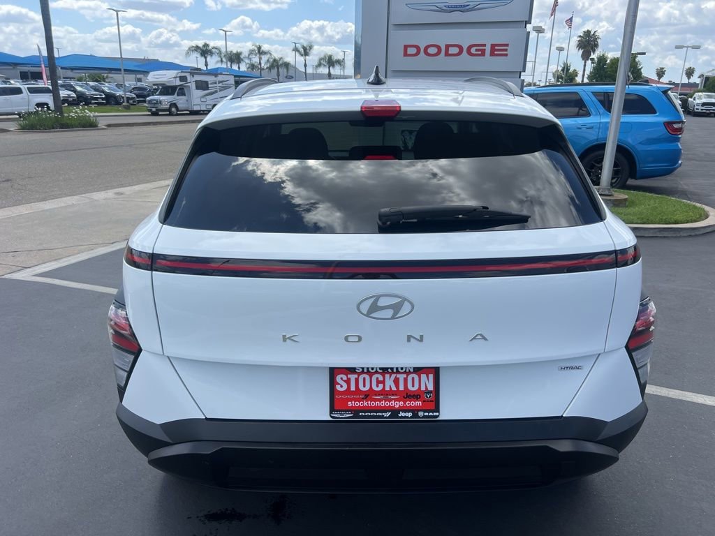 Used 2025 Hyundai Kona SEL AWD/4WD image 19