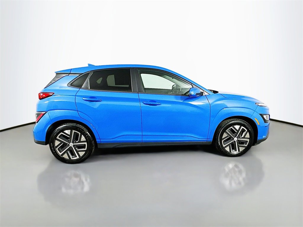 Used 2022 Hyundai Kona Limited image 32