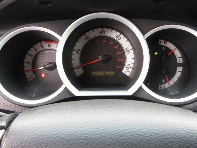 Used 2015 Toyota Tacoma PreRunner w/ SR5 Package RWD image 17