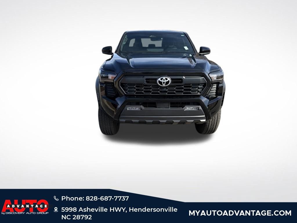 Used 2024 Toyota Tacoma TRD Off-Road AWD/4WD image 2