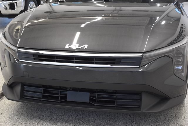 Used 2025 Kia K4 FWD image 14