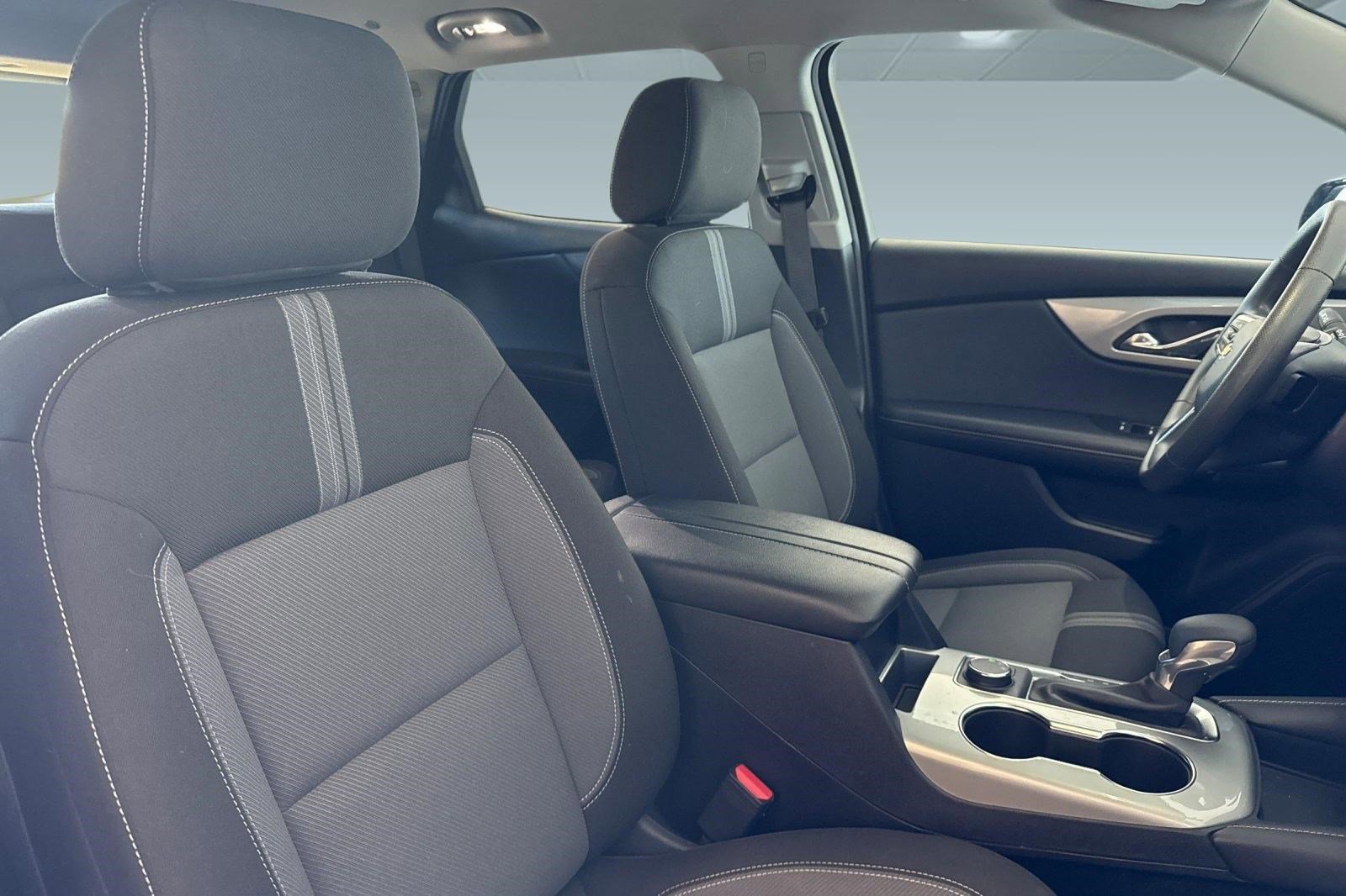 Used 2025 Chevrolet Blazer LT image 30