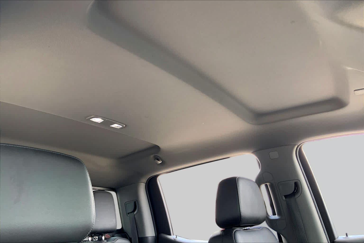 Used 2019 GMC Sierra 1500 SLT AWD/4WD image 13