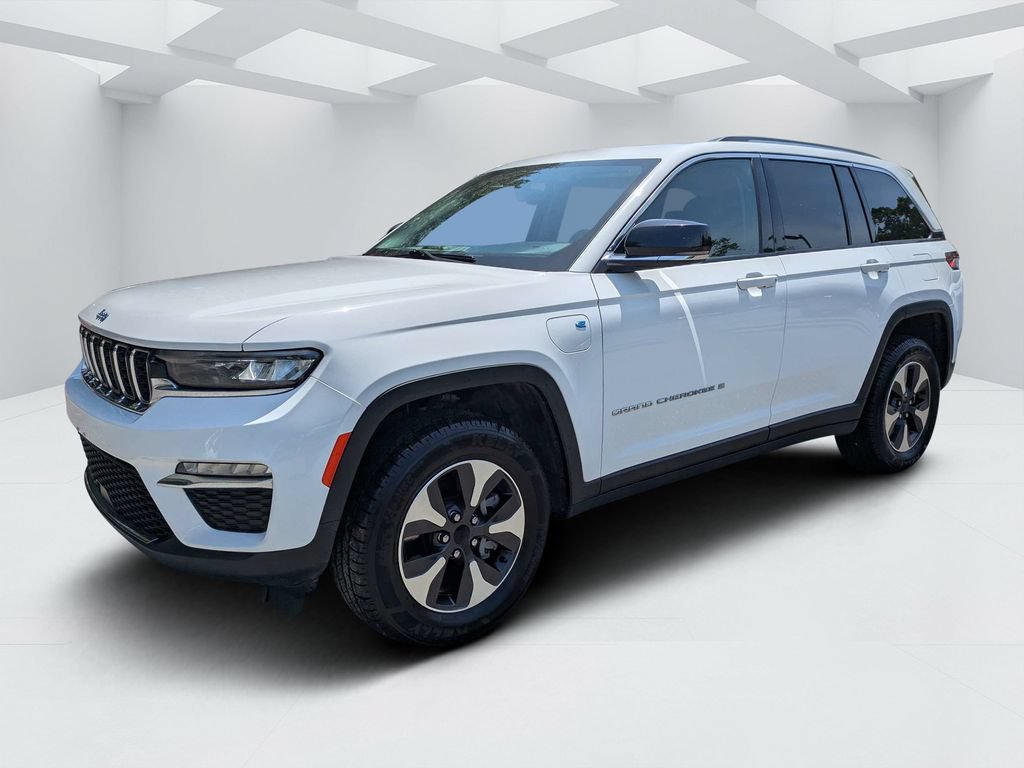 Used 2023 Jeep Grand Cherokee 4WD 4xe image 7