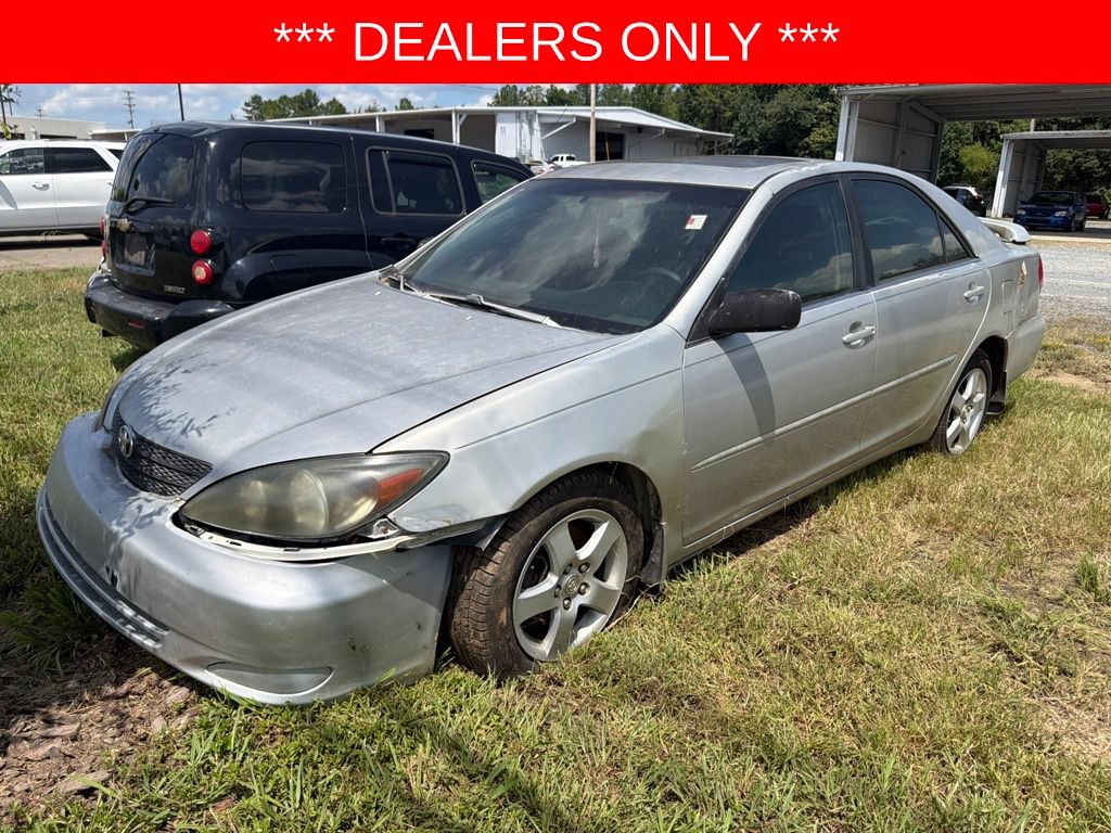Used 2004 Toyota Camry SE FWD image 1