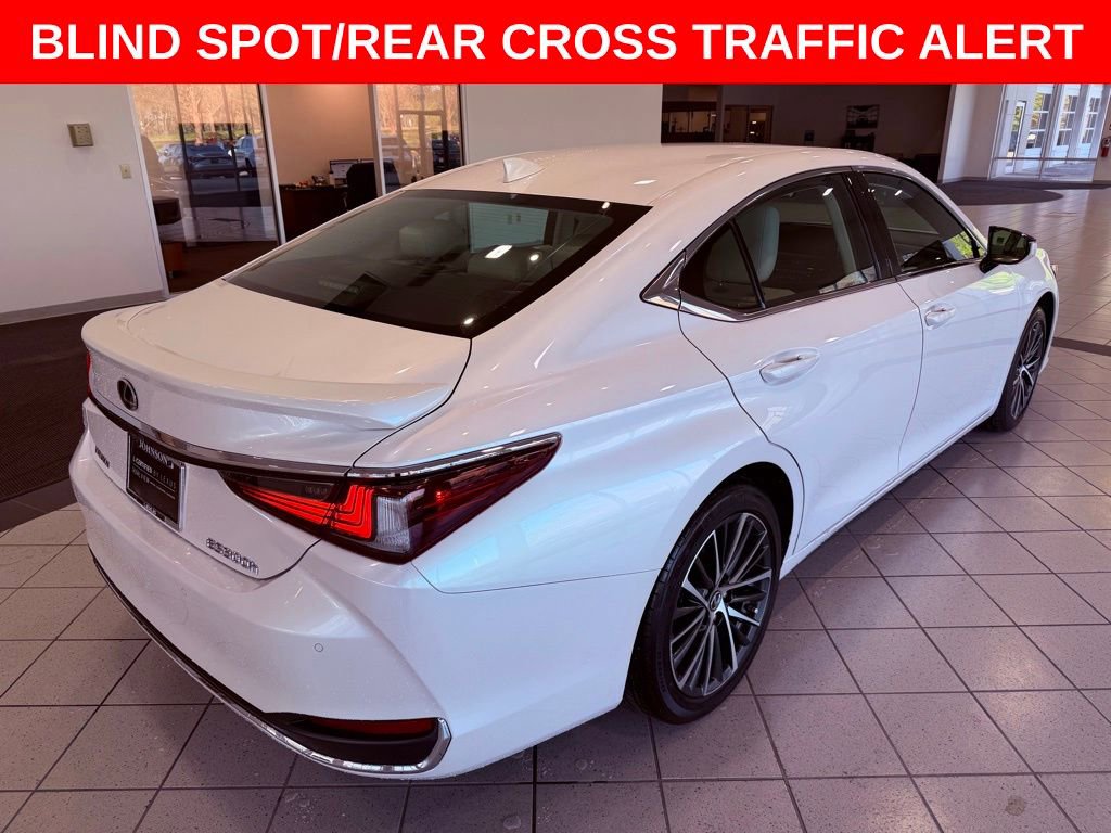 Certified 2025 Lexus ES 300h F Sport image 7