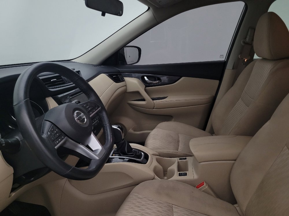 Used 2018 Nissan Rogue SV image 17
