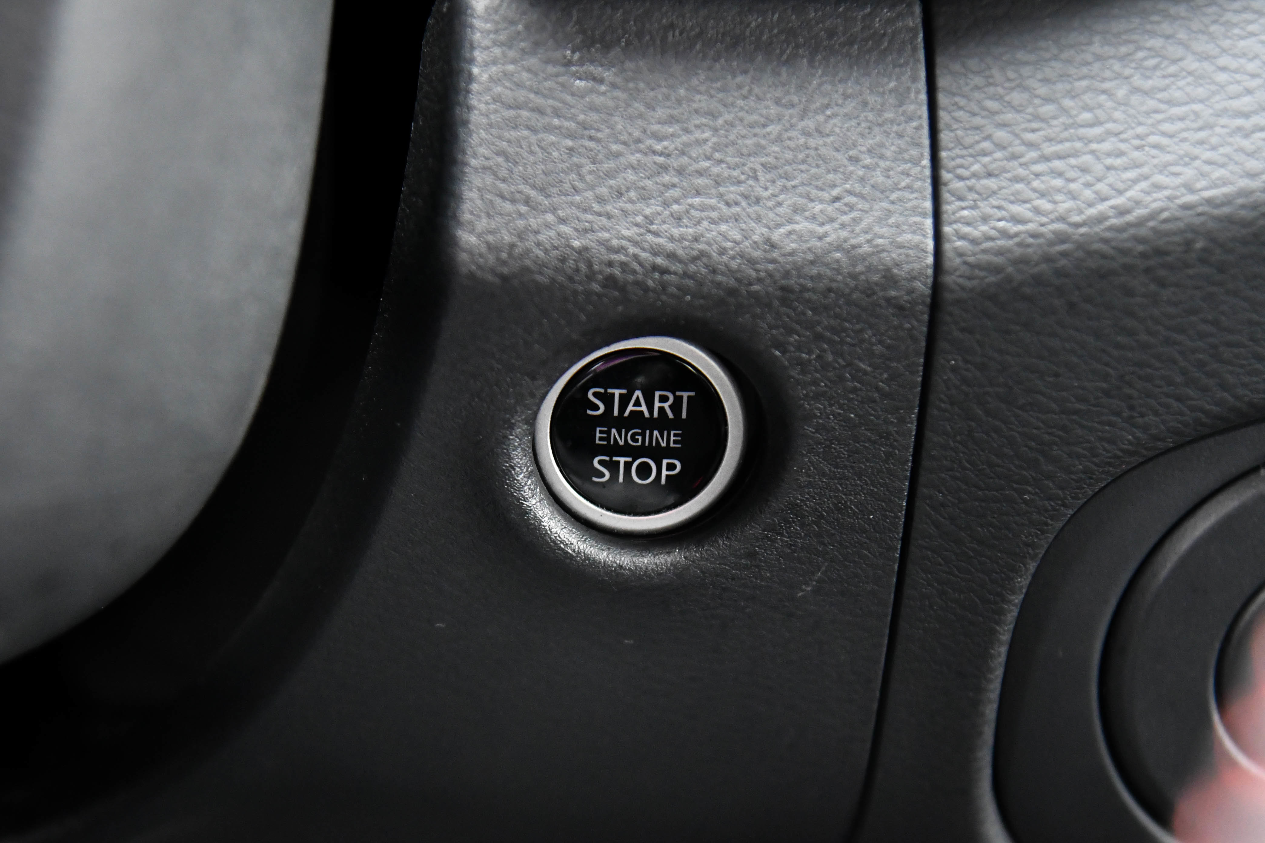 Used 2023 Nissan Frontier Pro-X w/ Pro Convenience Package image 30