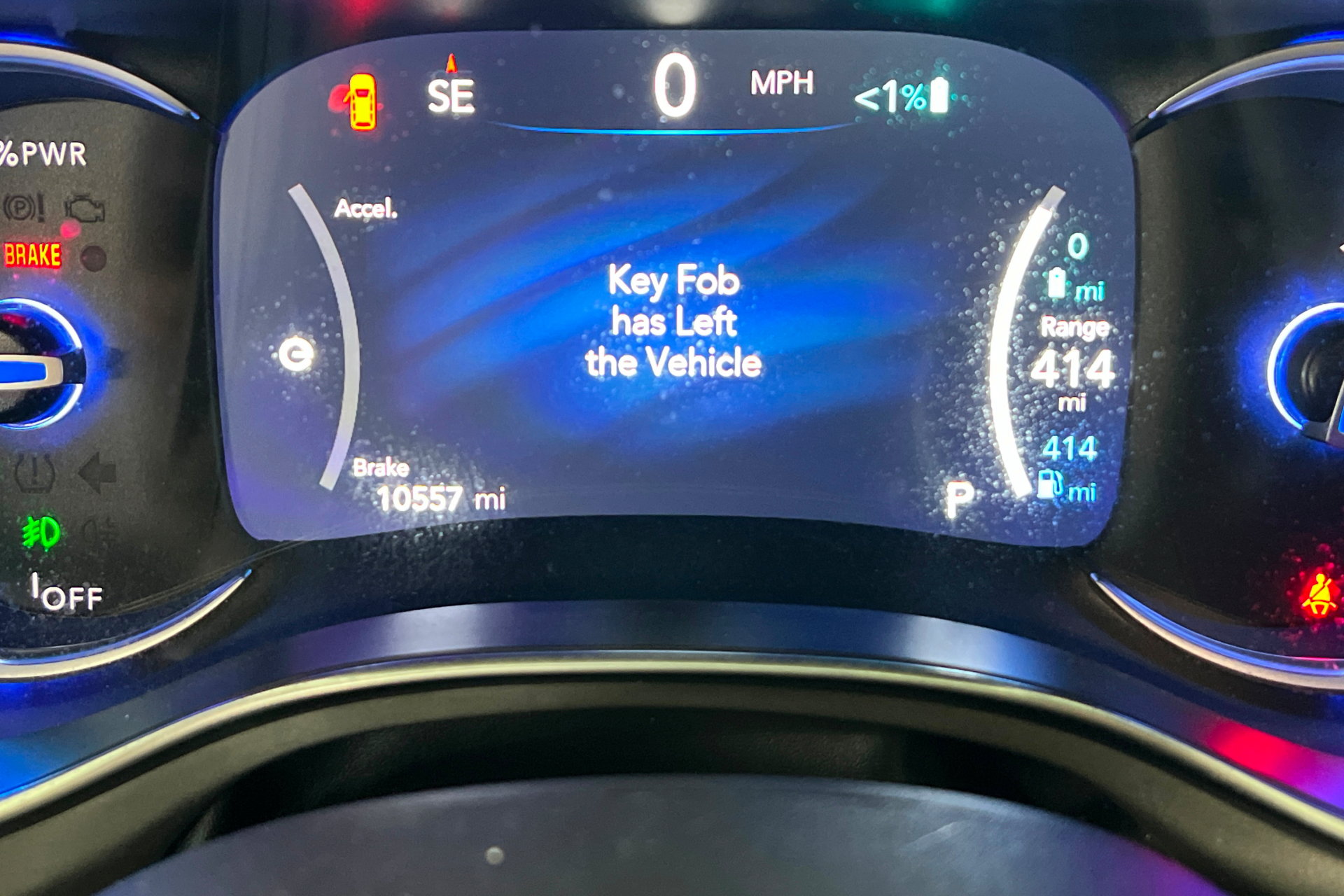 Used 2024 Chrysler Pacifica Premium FWD image 15