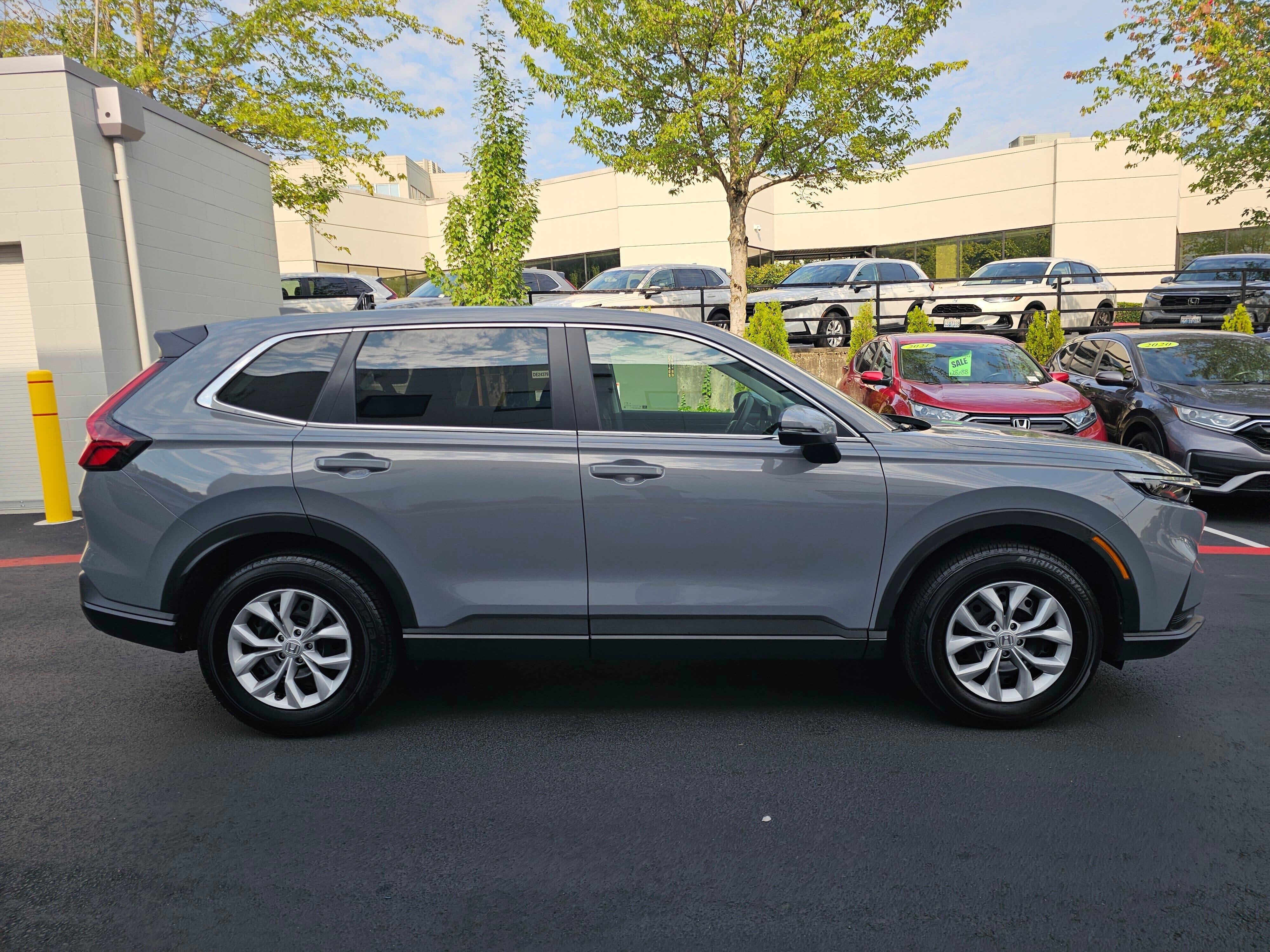 Certified 2025 Honda CR-V LX image 8