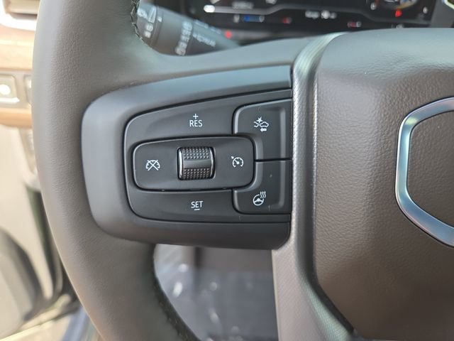 Used 2024 GMC Yukon XL Denali AWD/4WD image 23