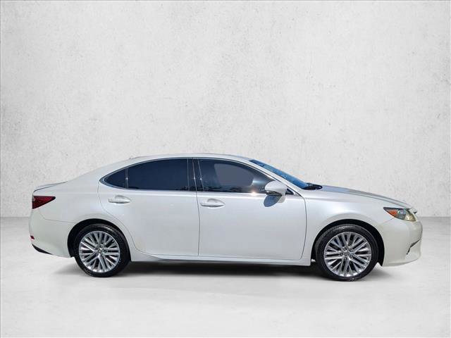 Used 2013 Lexus ES 350 w/ Luxury Pkg FWD image 4