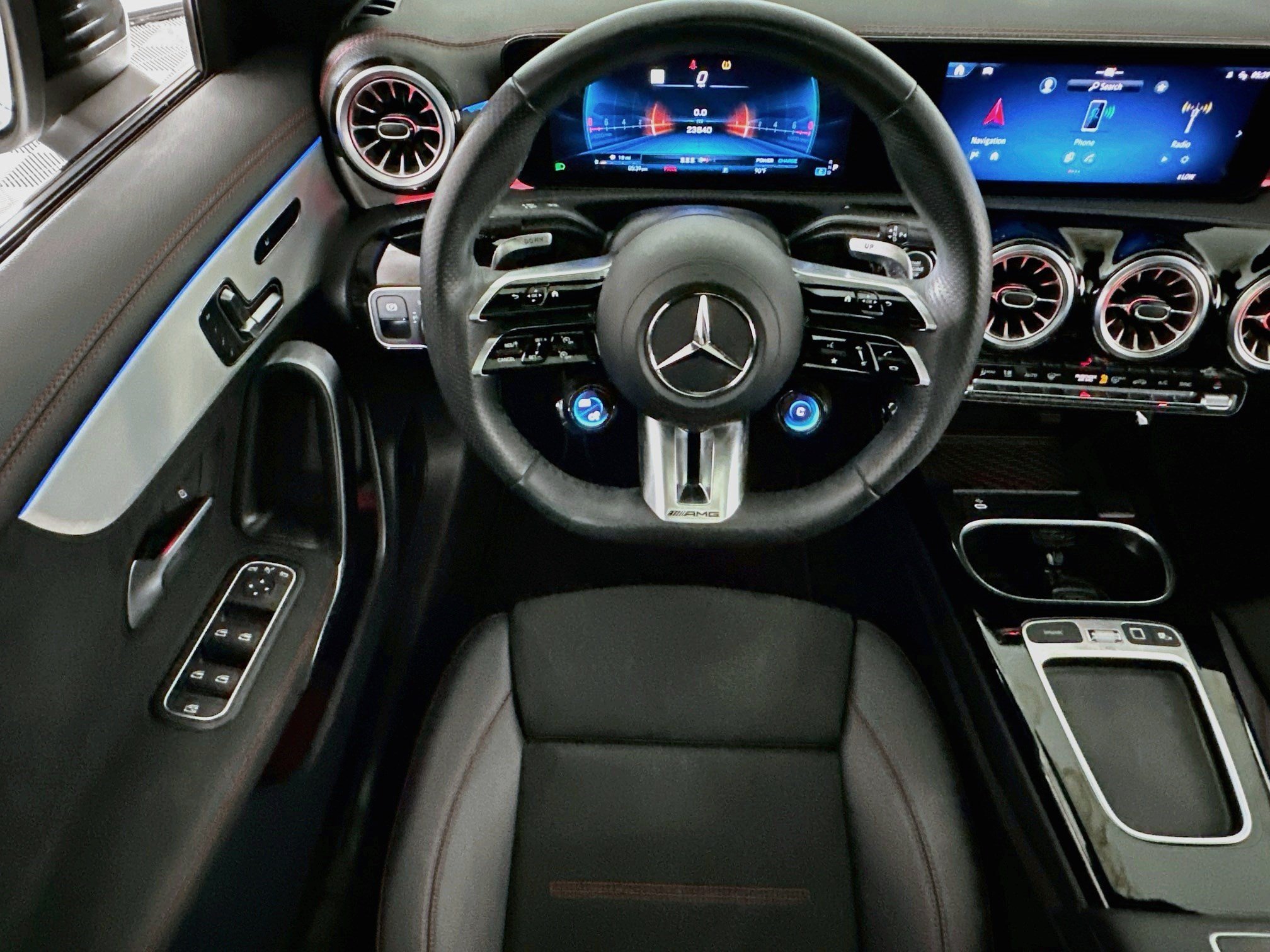 Used 2025 Mercedes-Benz CLA 35 AMG 4MATIC image 21