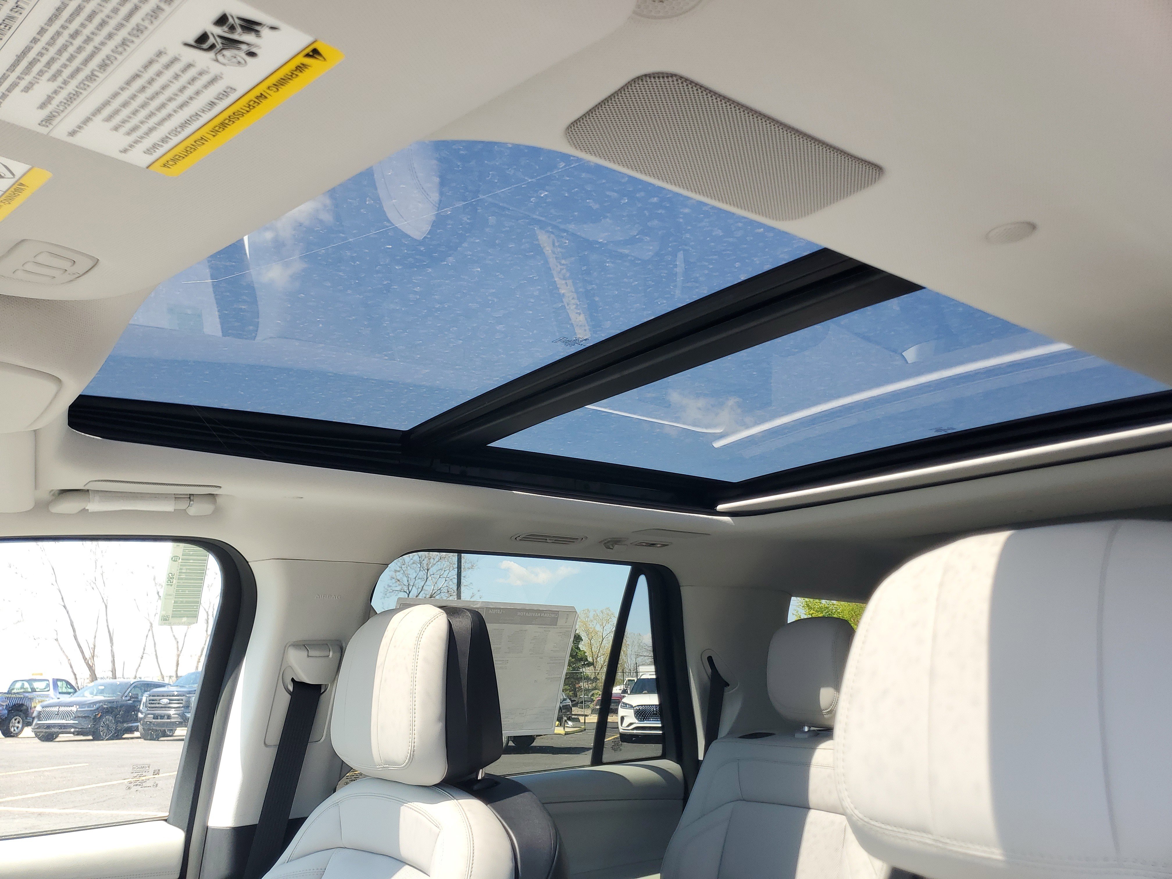 New 2026 Lincoln Navigator Reserve AWD/4WD image 11