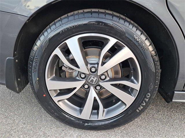 Used 2024 Honda Odyssey Touring image 7